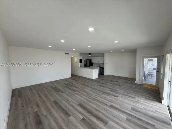 630 Layne Blvd #211, Hallandale Beach, FL 33009