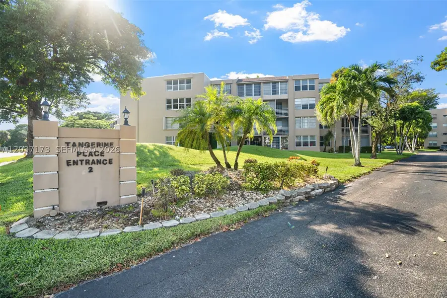 9480 Tangerine Pl #101, Davie, FL 33324 - #2