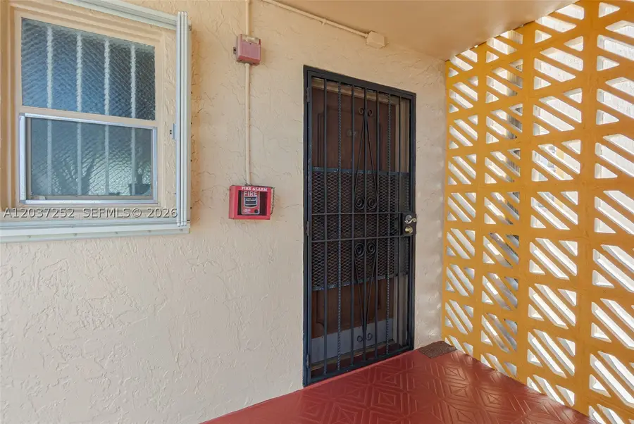 6090 W Flagler St #307, Miami, FL 33144 - #3