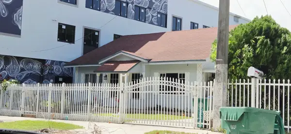 351 NW 31st St, Miami, FL 33127