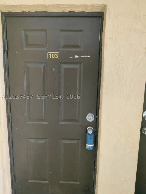 17415 NW 75th Pl #103, Hialeah, FL 33015