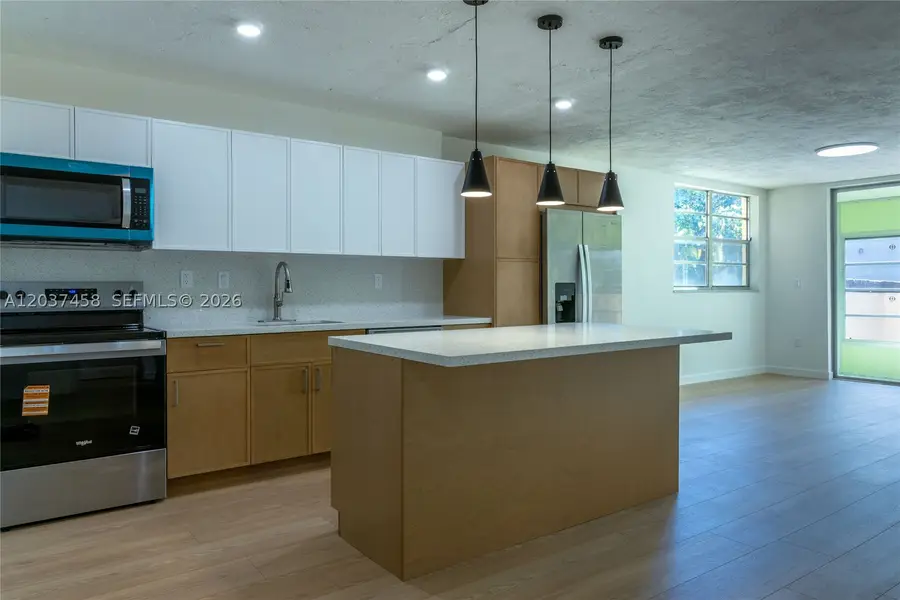 7300 NW 17th St #112, Plantation, FL 33313 - #2