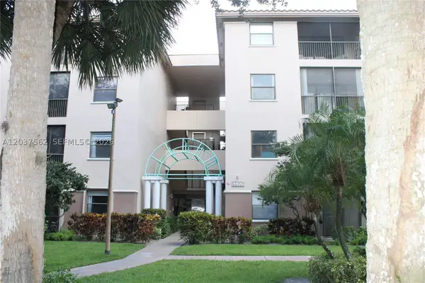 4400 NW 30th St #326, Coconut Creek, FL 33066
