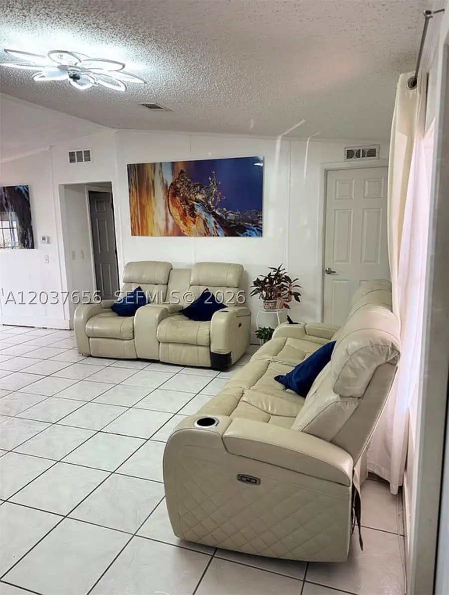 1133 SW 130th Ave, Miami, FL 33184 - #2