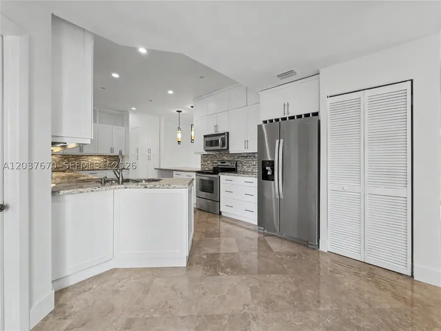 4725 NW 104th Ave, Doral, FL 33178 - #3