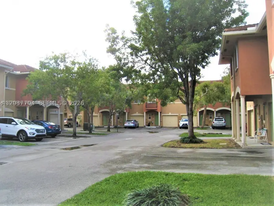 33 SE 3rd Ave, Hallandale Beach, FL 33009 - #3