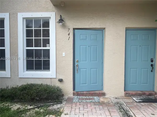 741 NW 42nd Ave, Plantation, FL 33317