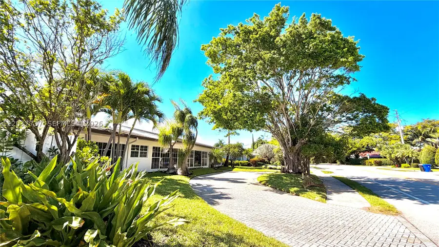 2409 Bayview Dr, Fort Lauderdale, FL 33305 - #2