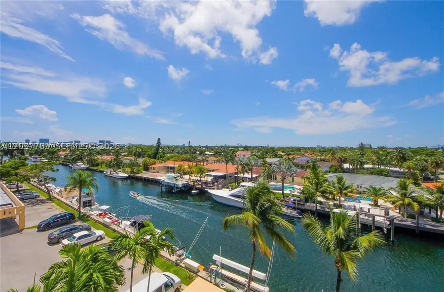 2350 NE 135th St #403, North Miami, FL 33181 - #3
