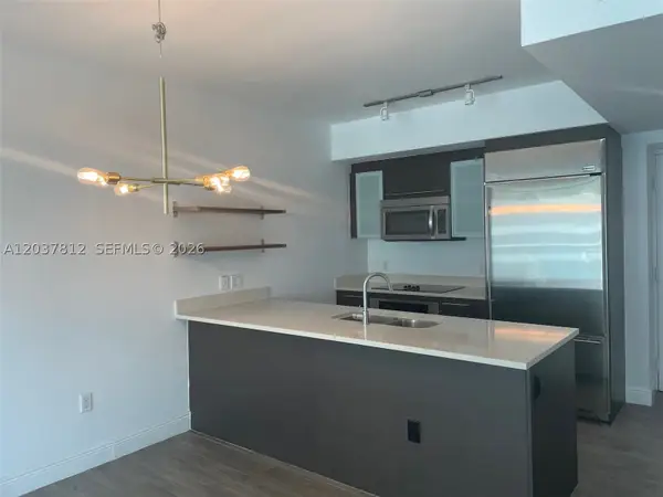 500 Brickell Ave #1906, Miami, FL 33131