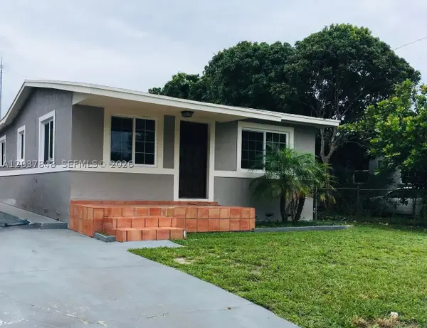 6424 Meade St, Hollywood, FL 33024