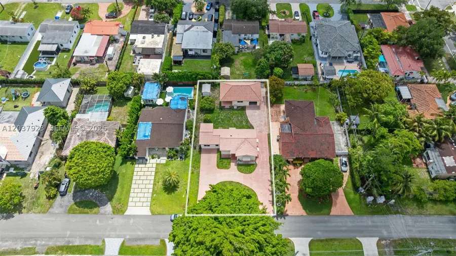 241 Hammond Dr, Miami Springs, FL 33166 - #3