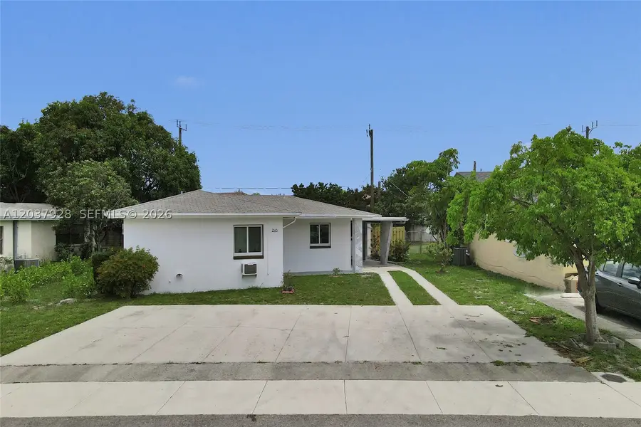 2343 NW 28th St, Oakland Park, FL 33311 - #3