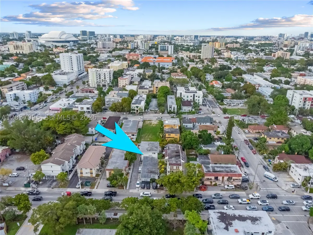 1131 SW 7th St, Miami, FL 33130 - #1