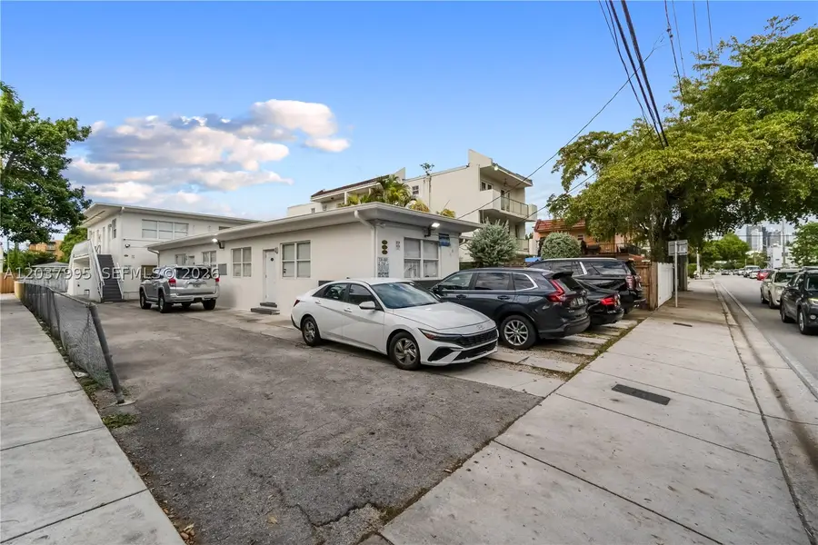 1131 SW 7th St, Miami, FL 33130 - #2