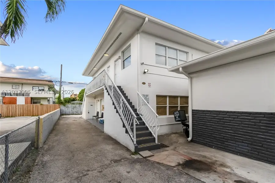 1131 SW 7th St, Miami, FL 33130 - #3
