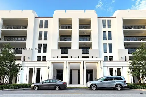 718 Valencia Ave #403, Coral Gables, FL 33134