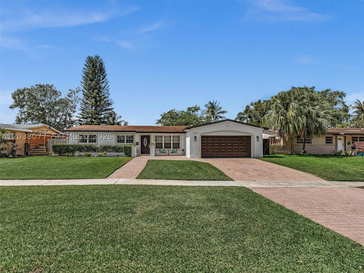 8740 Pasadena Blvd, Pembroke Pines, FL 33024 - #1