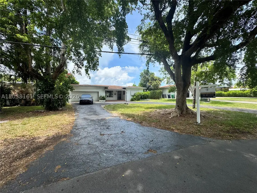 6121 SW 26th St, Miami, FL 33155 - #2