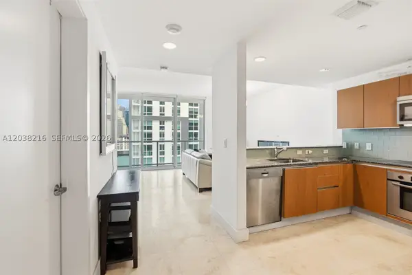 1050 Brickell Ave #2112, Miami, FL 33131