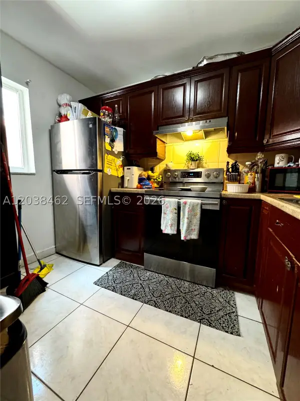 19729 SW 114th Ave #250, Miami, FL 33157