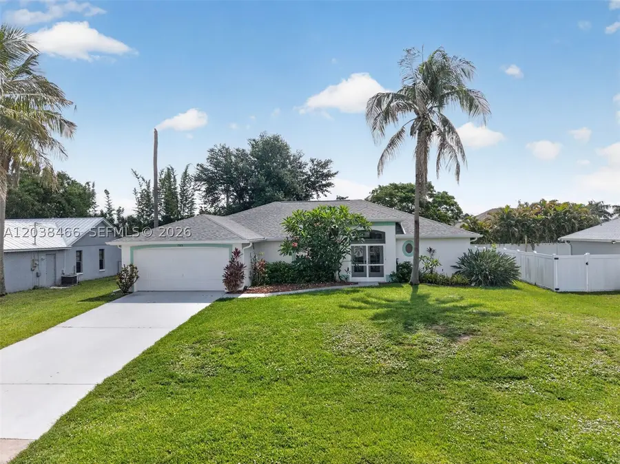 705 SW 9th Ave, Cape Coral, FL 33991 - #2