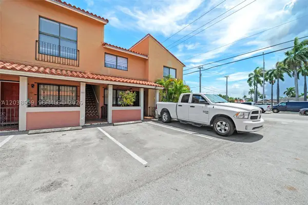 2770 W 60th Pl #202, Hialeah, FL 33016