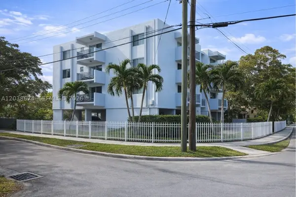 1090 NE 129th St #205, North Miami, FL 33161