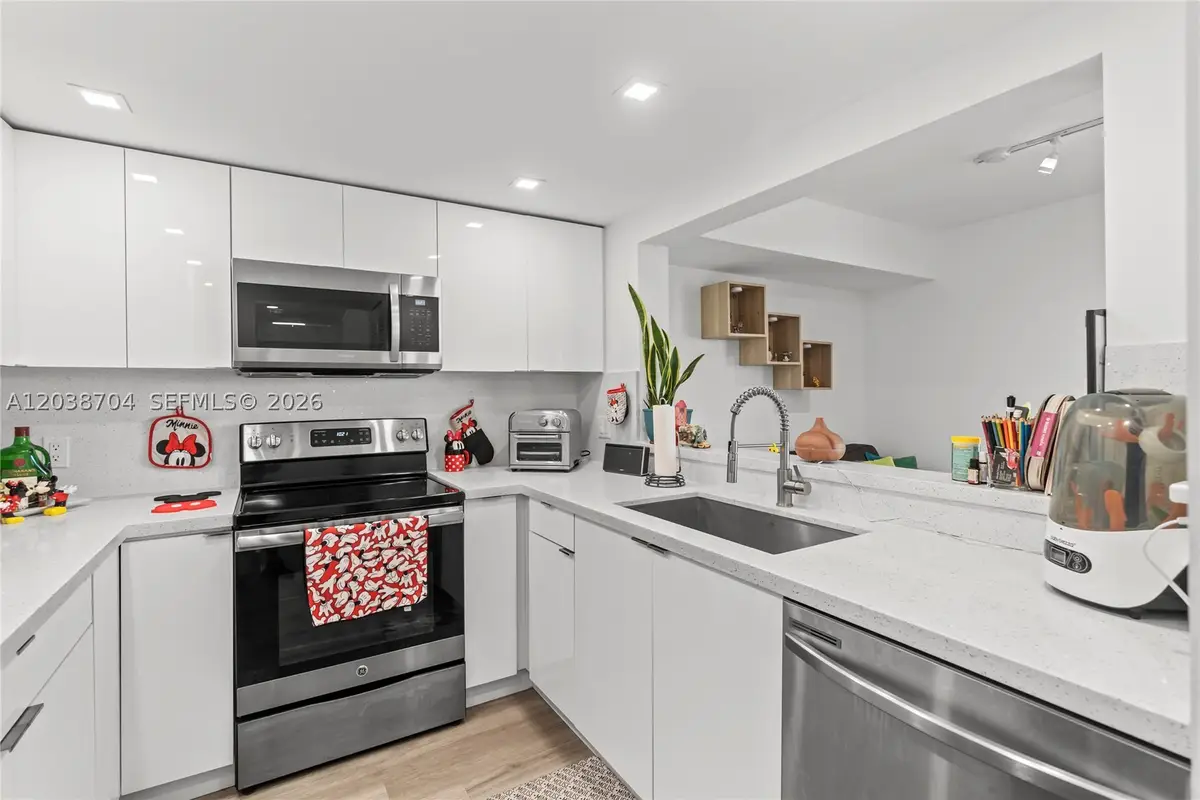 2055 SW 122nd Ave #326, Miami, FL 33175 - #1