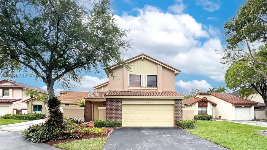 6320 NW 173rd St, Hialeah, FL 33015 - #3
