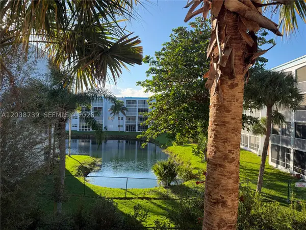 610 NE 2nd St #301, Dania Beach, FL 33004