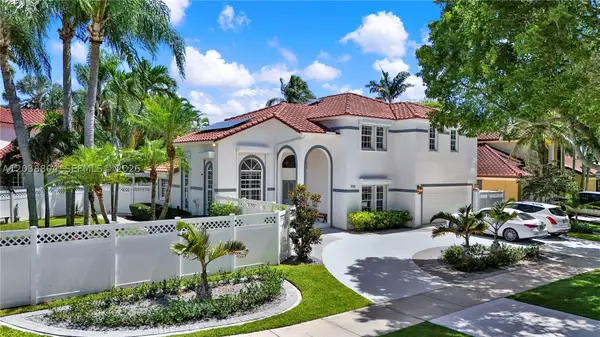 8940 SW 160th St, Palmetto Bay, FL 33157