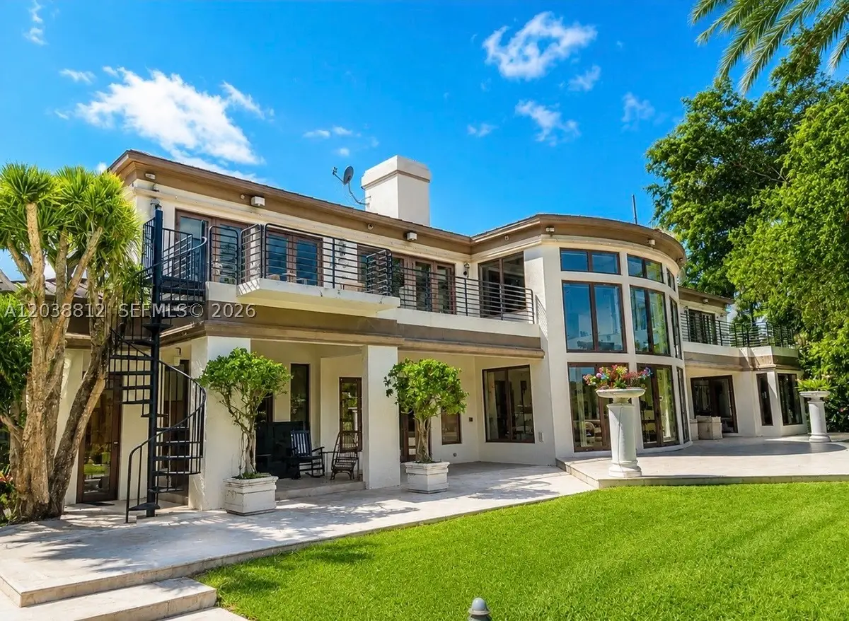 10395 SW 67th Ave, Pinecrest, FL 33156 - #1