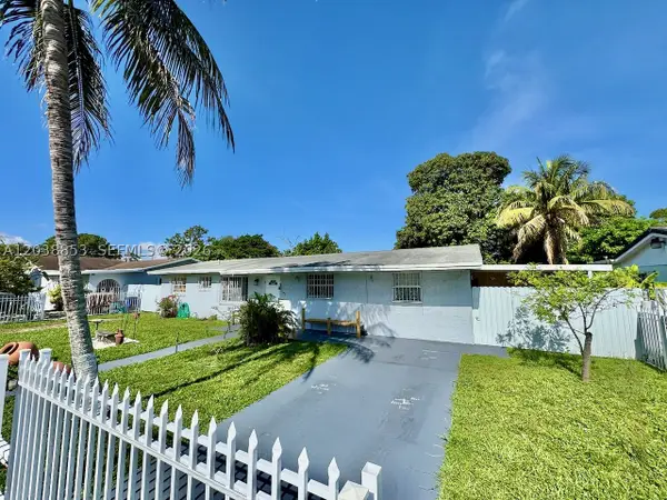 15970 NW 37th Pl, Miami Gardens, FL 33054