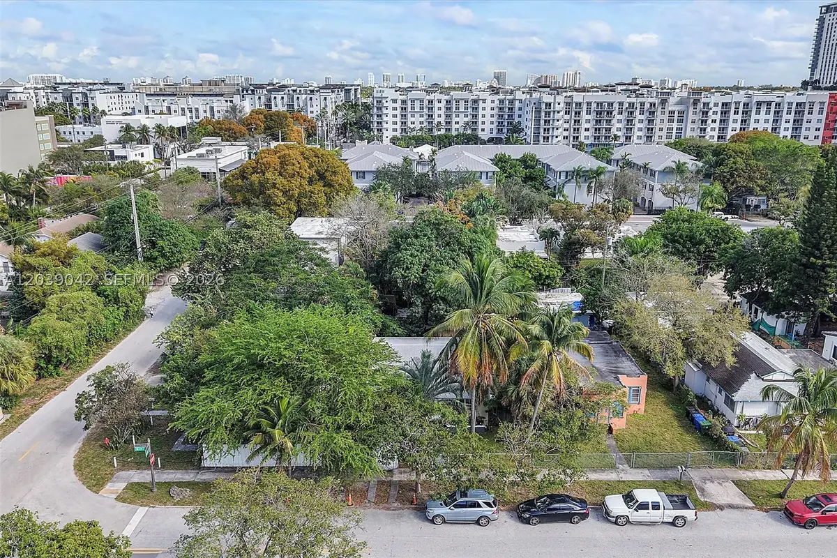 440 NE 1st Ave, Fort Lauderdale, FL 33301 - #1