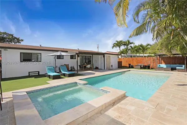 6751 SW 13th St, Miami, FL 33144