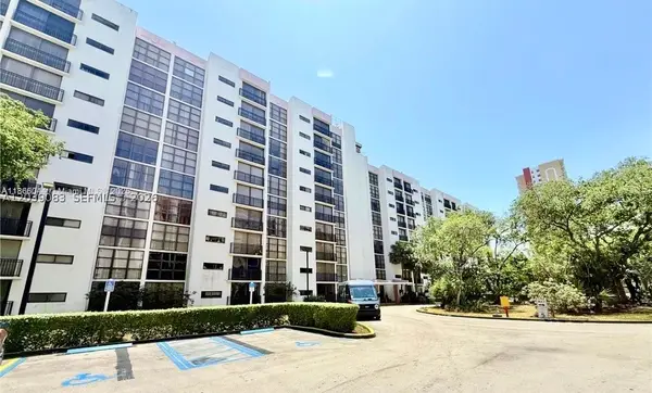 16909 N Bay Rd #116, Sunny Isles Beach, FL 33160