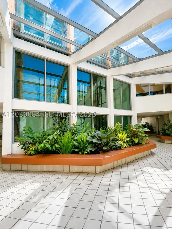 11800 SW 18th St #306-4, Miami, FL 33175