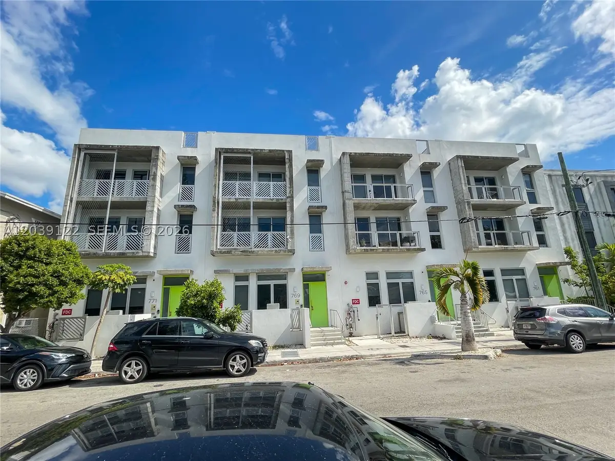761 NW 1st St, Miami, FL 33128 - #1