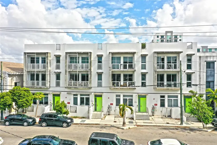 761 NW 1st St, Miami, FL 33128 - #2