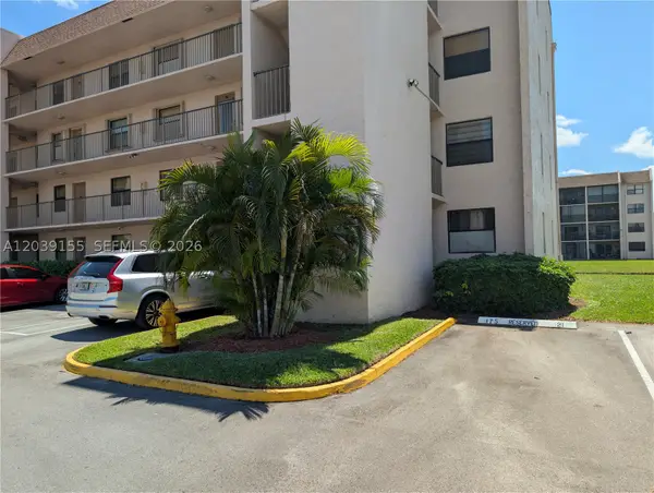 10120 Sunrise Lakes Blvd #110, Sunrise, FL 33322