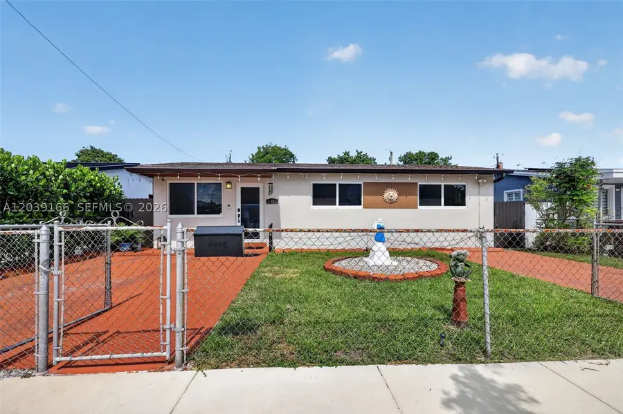 4585 E 9th Ln, Hialeah, FL 33013 - #2