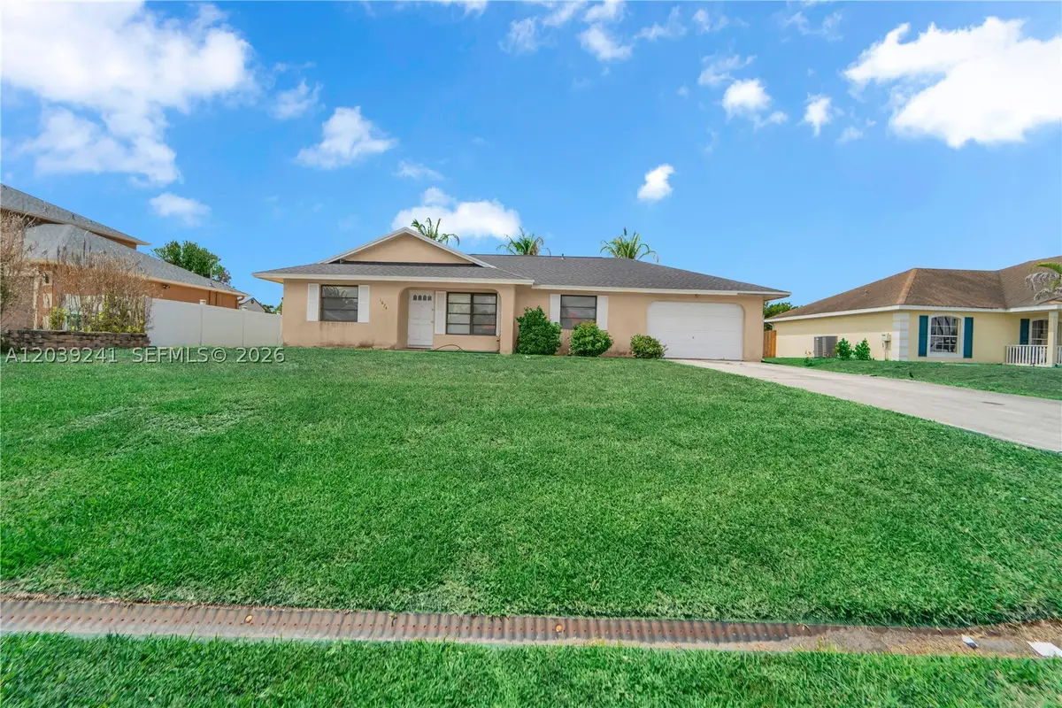 1074 SW Alcantarra, Port Saint Lucie, FL 34953 - #1
