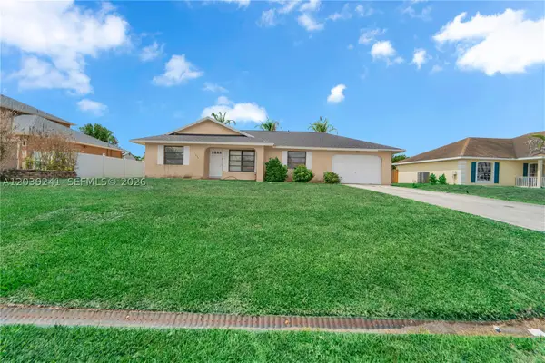 1074 SW Alcantarra, Port St Lucie, FL 34953