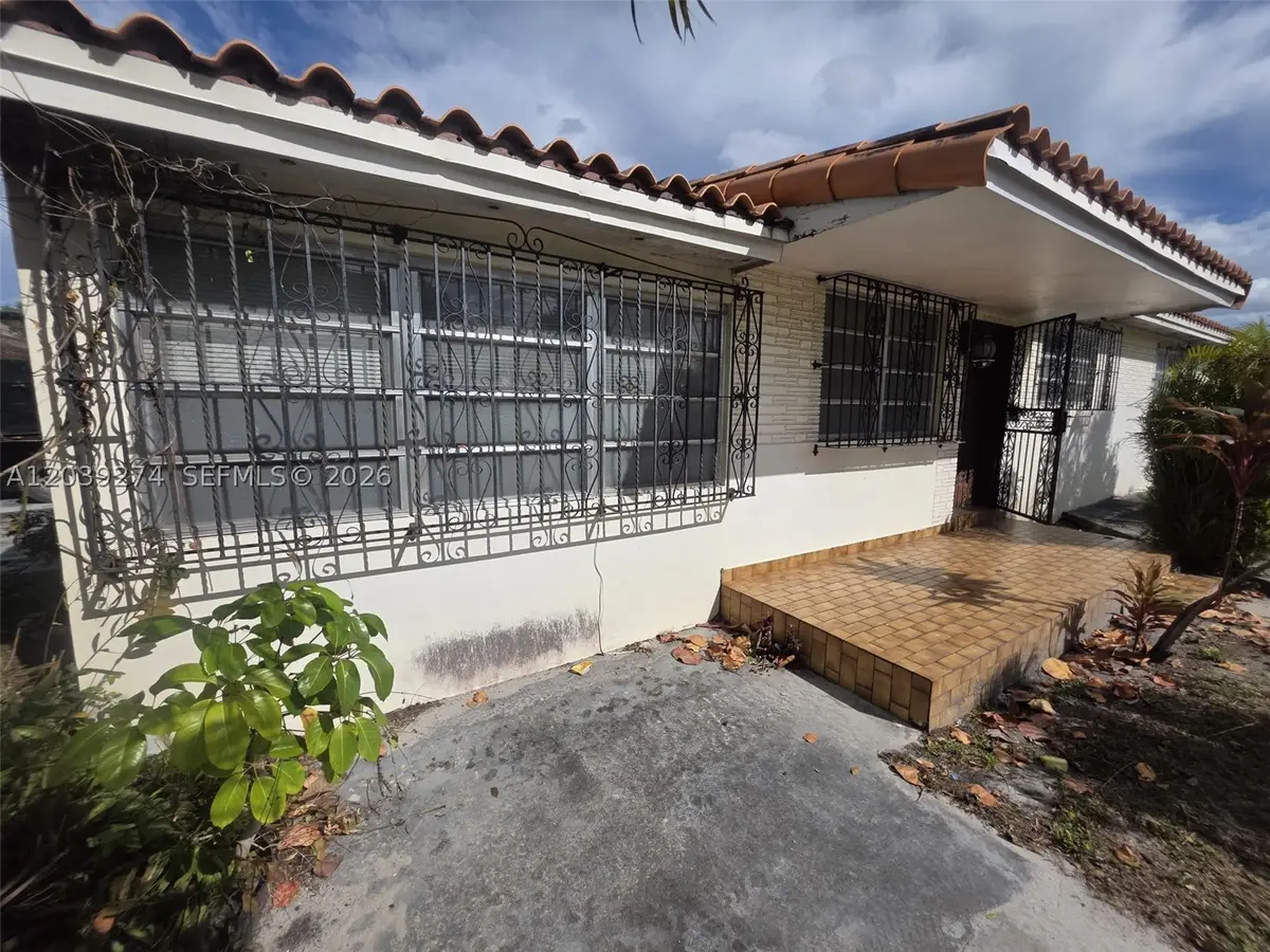 405 SE 4th Ave, Hialeah, FL 33010 - #1