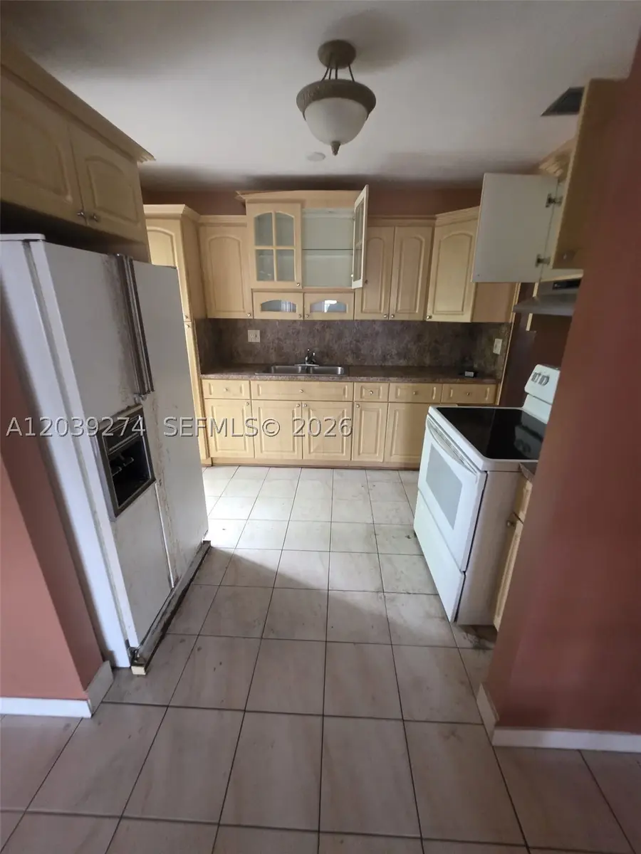 405 SE 4th Ave, Hialeah, FL 33010 - #3