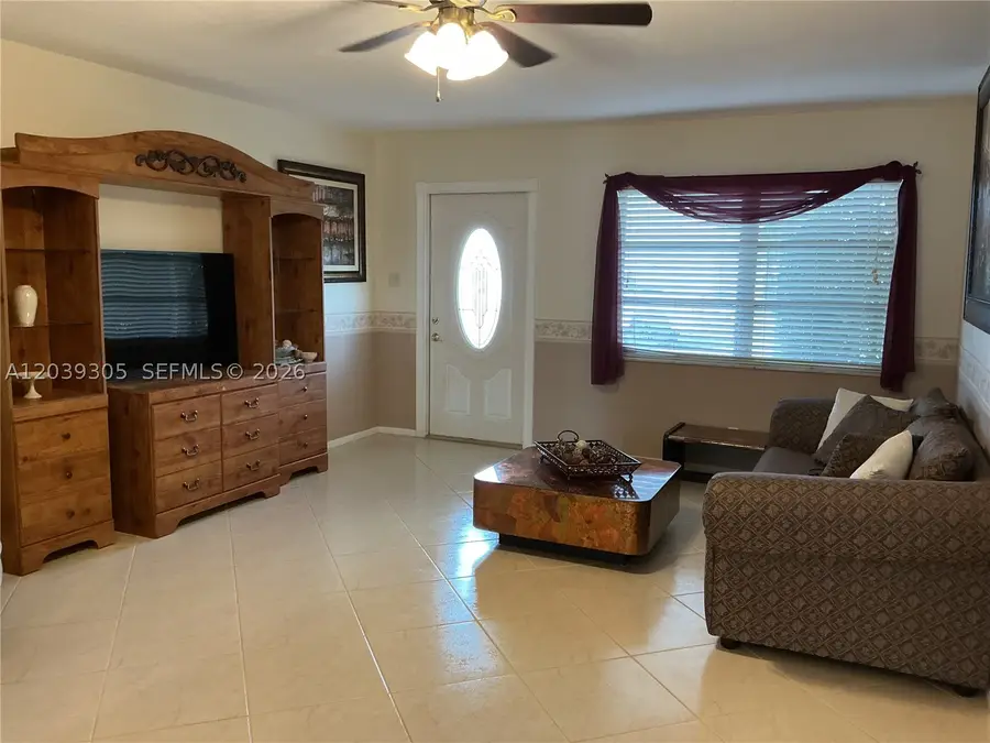 8604 NW 59th Pl, Tamarac, FL 33321 - #3