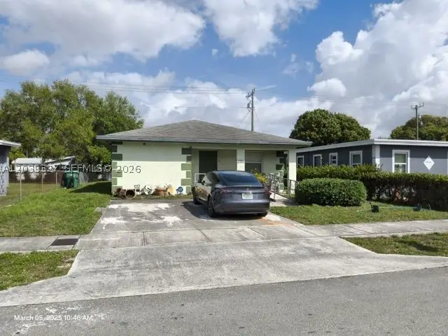2581 NW 15th Ct, Fort Lauderdale, FL 33311 - #1