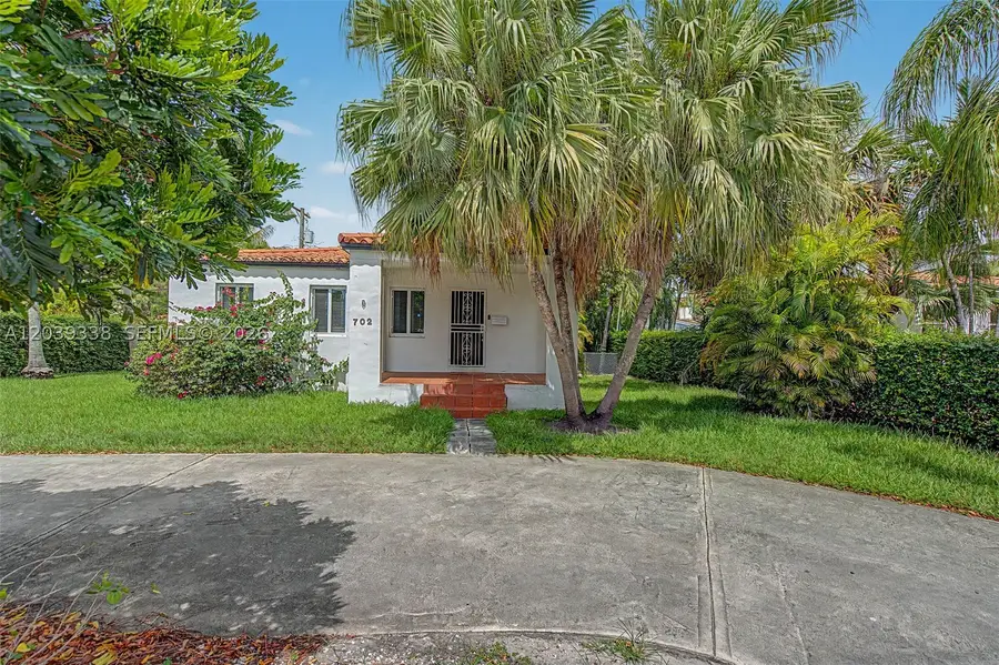 702 Boabadilla, Coral Gables, FL 33134 - #2