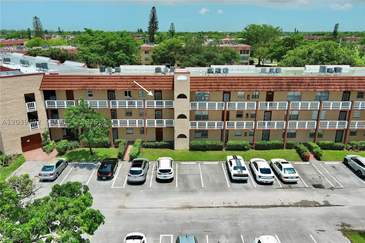 9281 Sunrise Lakes Blvd #308, Sunrise, FL 33322 - #1